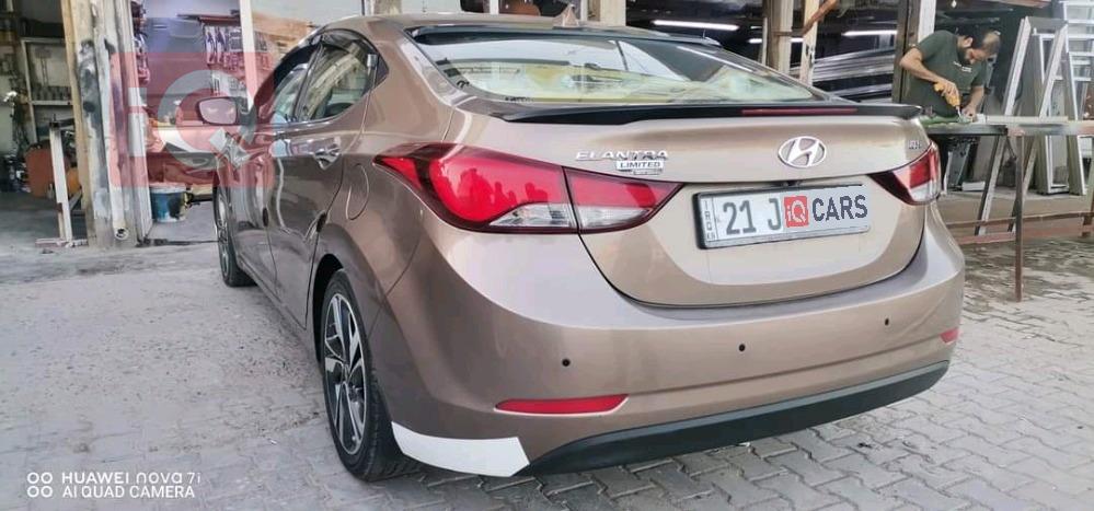 Hyundai Elantra